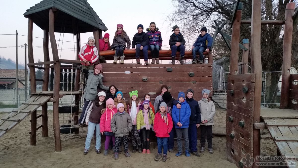 Kiscserkészek és újoncok