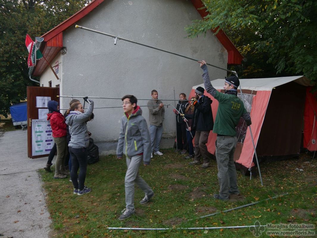 Készülnek az őltözősátrak