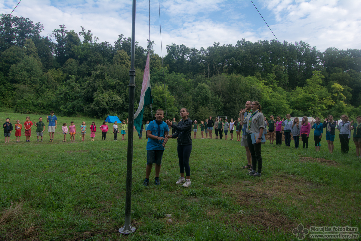 Zsombor és Zita a felvonók
