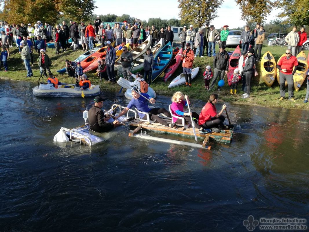 Pet trimarán és kórházi ágy valószínűtlen találkozása